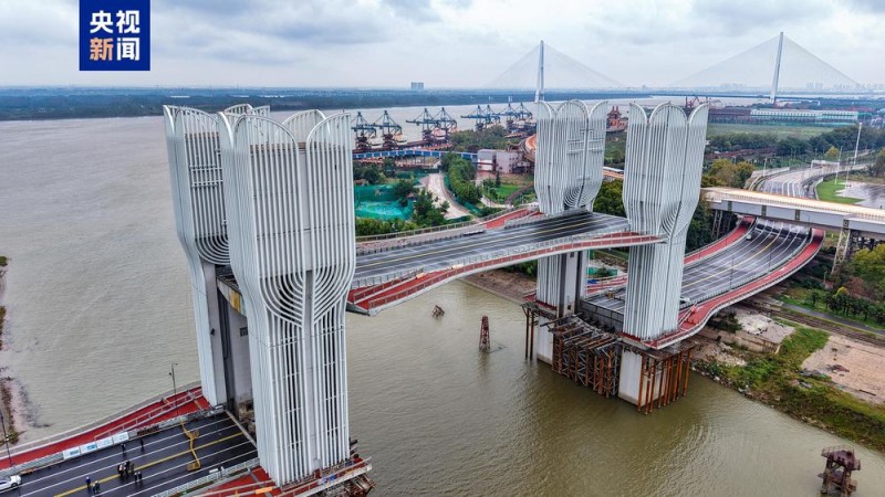 华中地区首座开启桥全线建成试通车