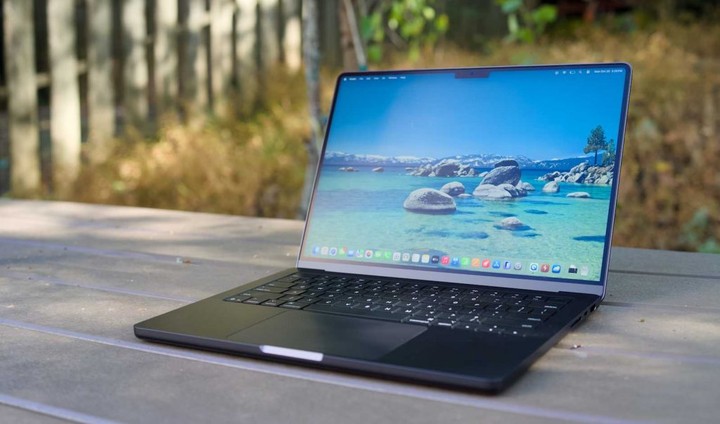 乔布斯、库克都讨厌的触屏 Mac,可能要被苹果做出来了