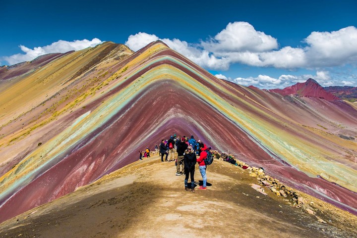 让 AI 帮我制定假日旅游路线，很完美，除了目的地不存在
