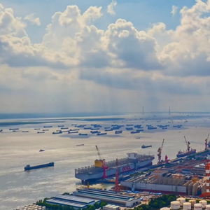 经纬线·“智”造轰鸣