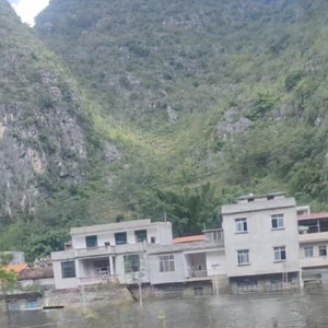 广西百色多个村屯被洪水浸泡逾20日，喀斯特地貌排涝难背后