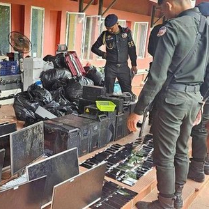 6名中国人涉嫌贩卖同胞被柬埔寨警方抓获，18名中国籍电诈嫌犯落网