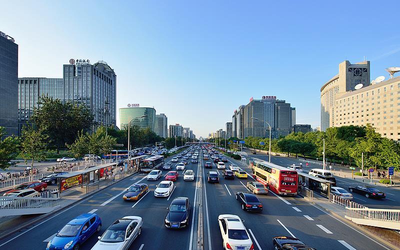 中国汽车市场强劲动力从哪来?多重利好叠加催热新能源车市场