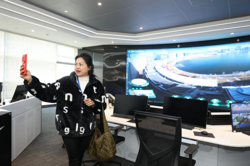 【2025打卡中国】外国网红点赞“Amazing郑州”：在这里看见未来中国的模样