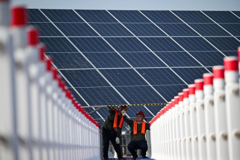 戈壁的光、草原的风、远方的水 这样成为供暖的电