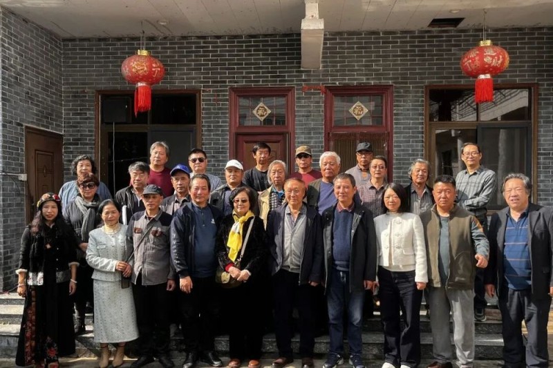 以笔墨铸时代风骨 用绘画助文化发展――北派山水艺术中心画家湖南采风创作行