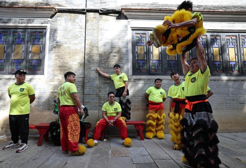 追光丨在这里,狮子天天“醒”,舞狮天天见!