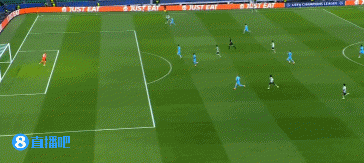 各赛事三连胜！葡体3-0布鲁日 昆达传射苏亚雷斯单刀破门+中柱