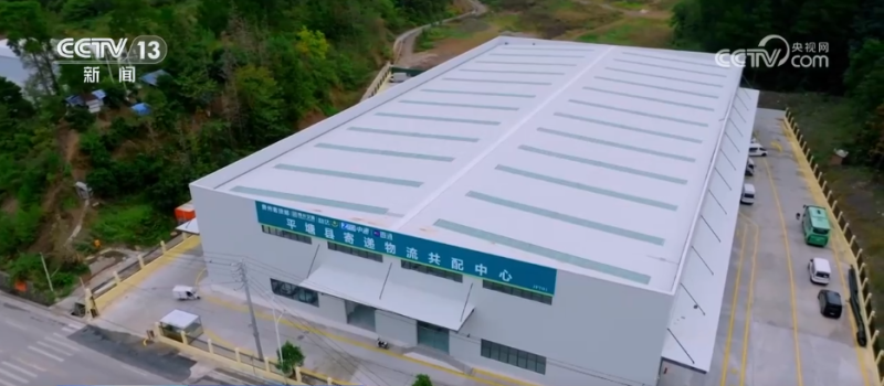 “公交带货”激发乡村物流活力 打通快递进村“最后一公里”