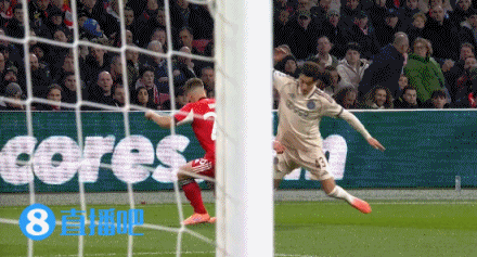 欧冠首胜！本菲卡2-0送阿贾克斯5连败 达尔6分钟闪击巴列罗破门