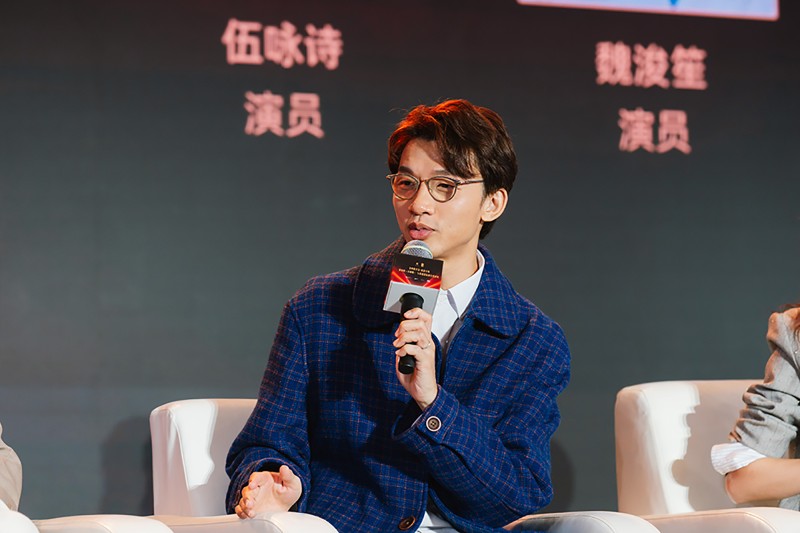 梁家辉关锦鹏对谈香港电影新生代 港片金鸡展映大放异彩