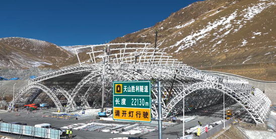 世界在建最长高速公路隧道――天山胜利隧道年底将具备通车条件