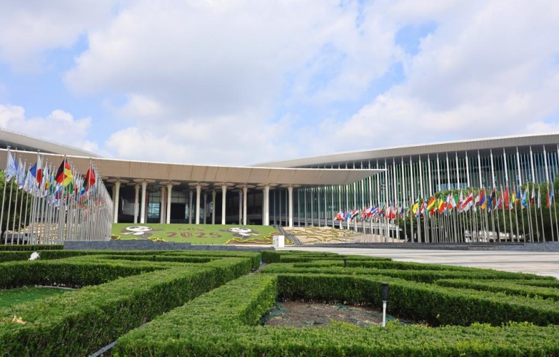 人工智能驱动 绿色低碳领航――第八届进博会将成为观察全球产业升级新窗口