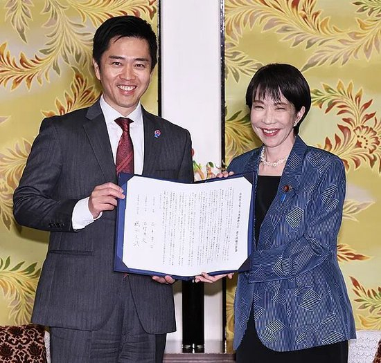 高市早苗陷入困局