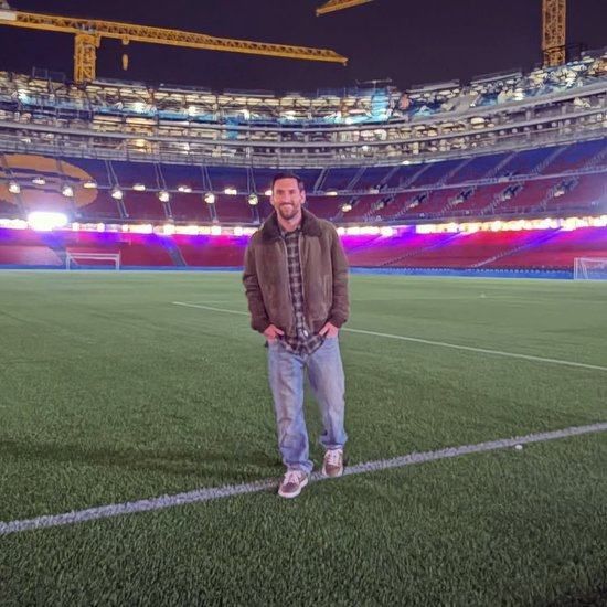 只是回家！记者：梅西夜访诺坎普没提前问，绝非出于谁的竞选目的