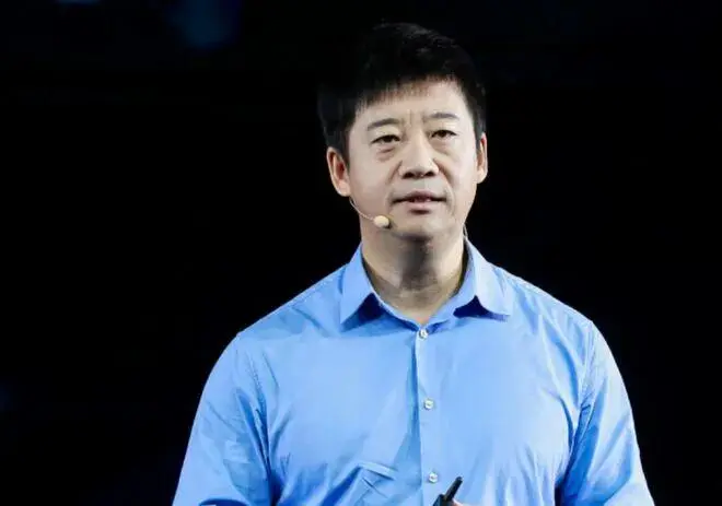 太狠了!某巨头大裁员:连通知员工的人力也收到被裁邮件;安克创新拟赴港上市!年内因火灾隐患三度召回;「AI才女」罗福莉官宣加入小米