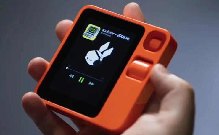 被Figure CEO质疑量产视频造假,优必选:他们应多来中国看看;胖东来补偿受委屈员工35.9万元;贝索斯复出搞AI被嘲“跟屁虫”