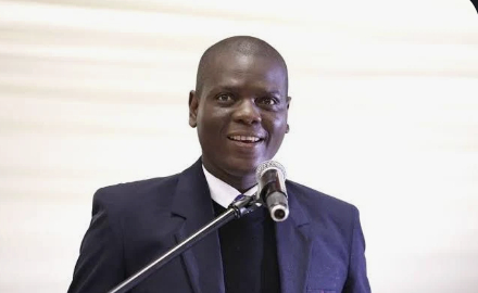 “神秘航班”载153名加沙人落地南非，机票高至2000美元，旅客不知最终目的地，“只能带一个小包、一部手机和一些现金”