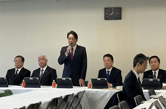 日本自民党开会讨论修改安保战略，或调整“无核三原则”