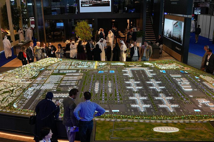 第十九届迪拜航展正式闭幕 多方签署大额订单