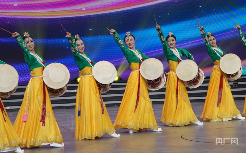 吸引超30万选手!“中华经典诵读大会”(第三季)报名结束 评审工作全面启动