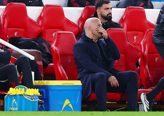 回声报：斯洛特执教方式已无法继续，其利物浦生涯迎来关键节点