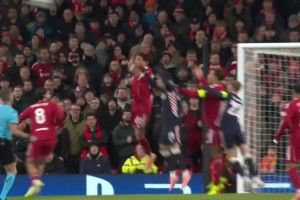 三连败！利物浦1-4埃因霍温近7场4负 范戴克离谱送点科纳特失误