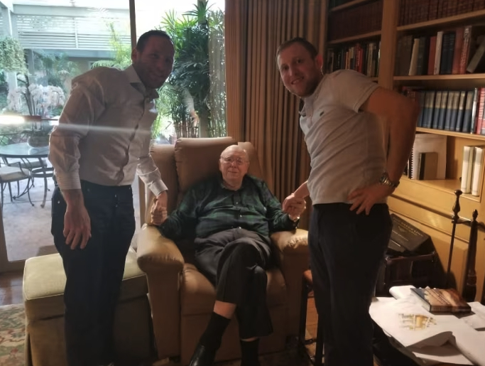 查理·芒格晚年未曾公开的故事曝光