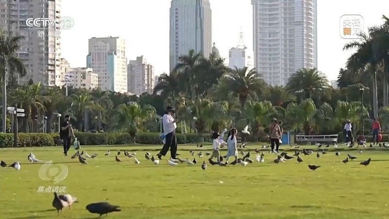 焦点访谈丨向着新目标前进：投资于人 更幸福的未来