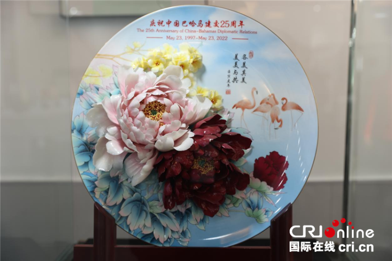 【2025打卡中国】这里藏着中国最硬核的浪漫！ 外国网红狂赞：“洛阳，不愧是你！”