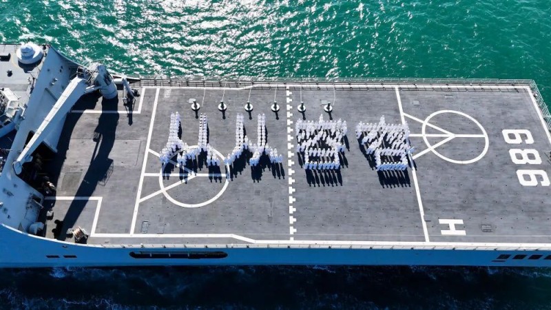 7点出发｜中国海军：从从容容、游刃有余！