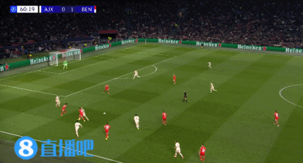 欧冠首胜！本菲卡2-0送阿贾克斯5连败 达尔6分钟闪击巴列罗破门