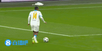 马赛2-1逆转纽卡 36岁奥巴梅扬4分钟双响巴恩斯破门波普出击失误