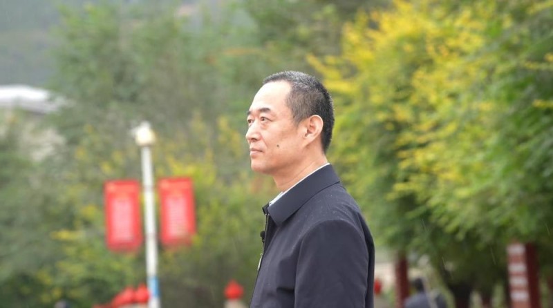 【理响中国・薪火“燃”青春】迈步踏上新长征：以青春密码解时代命题