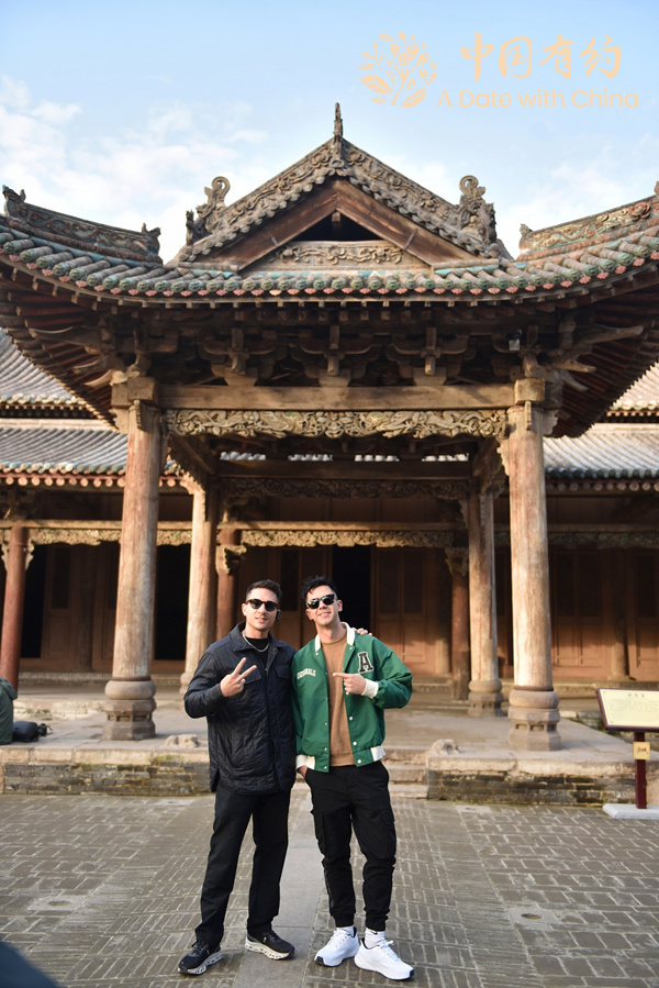 中国有约｜国际友人走进“活着的明清小城” 感受汾城古建筑群的历史魅力