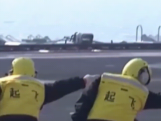 什么？这个动作走红竟已是13年前了！