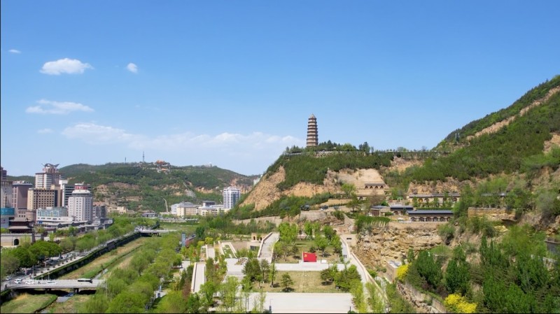 【理响中国・薪火“燃”青春】讲述真实的中国故事：从主动迎客到远播四海