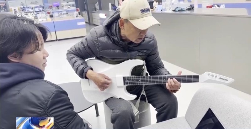 AI宠物、AI眼镜……“科技+”如何改变日常生活?