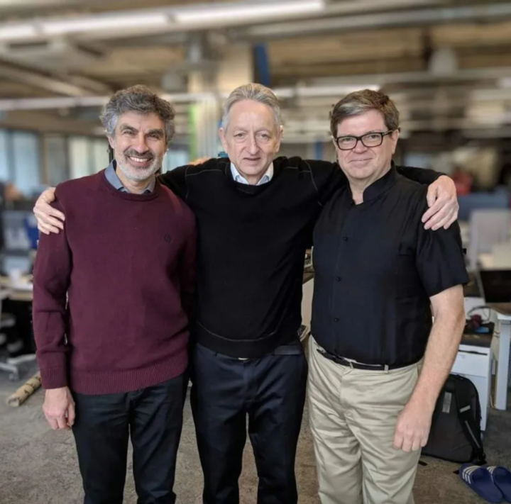 65 岁图灵奖得主终于不用向 28 岁辍学生汇报了，小扎是怎么把他气走的