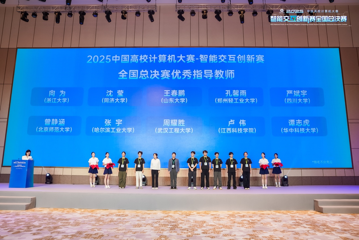 这群大学生，正在教 OPPO 做 AI 产品