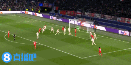 欧冠首胜！本菲卡2-0送阿贾克斯5连败 达尔6分钟闪击巴列罗破门