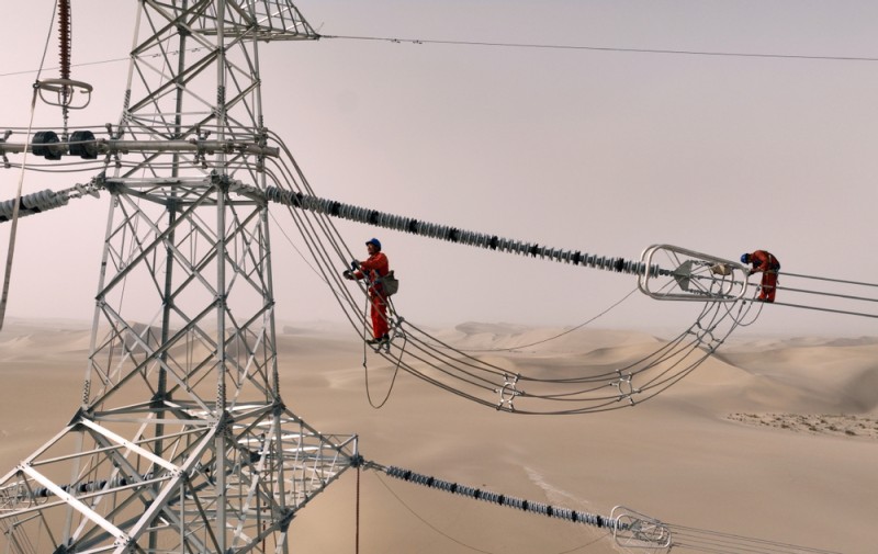 我国最大750千伏超高压环网工程投运 15年攻坚筑就南疆能源“动脉”