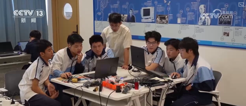 “双师课堂”“未来课堂”服务中小学科技教育 夯实创新人才培养“路线图”已划定