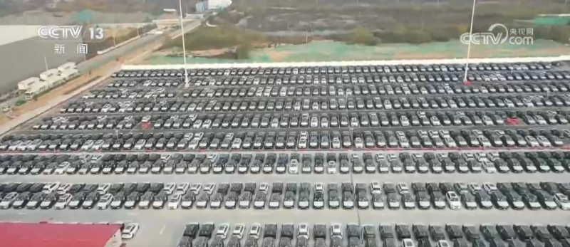 迈向“十五五”美丽图景・一线见闻 | “硬核”支撑发力 “钢铁驼队”加速启程