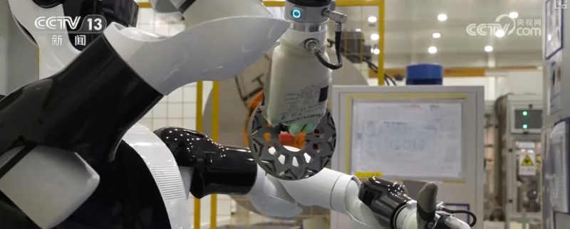 机器人产业“从有到优”迈向“质量跃升” 技术迭代加快渗透千行百业