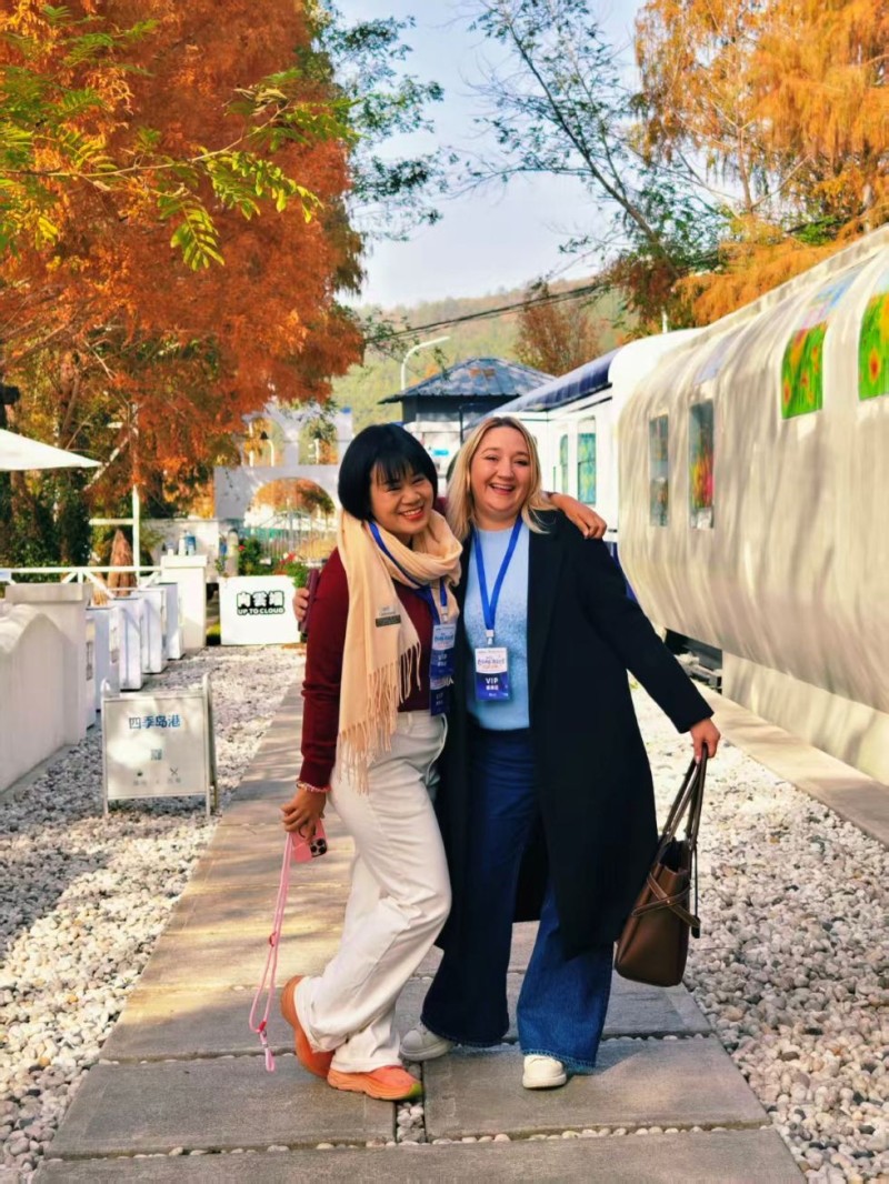 烟火与传承共生 传统与智慧交融――外国网红博主解锁黄山多元体验