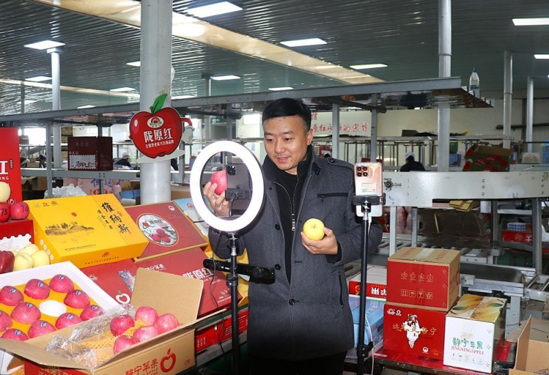 “十五五”目标@奋斗者|大力提振消费,让美好生活触手可及