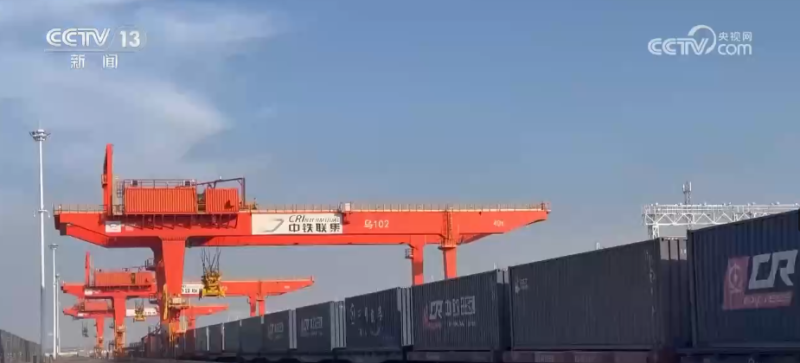 33.78亿吨、3%，创新高！铁路货运“大动脉”畅通有力 成绩单“含金量”足