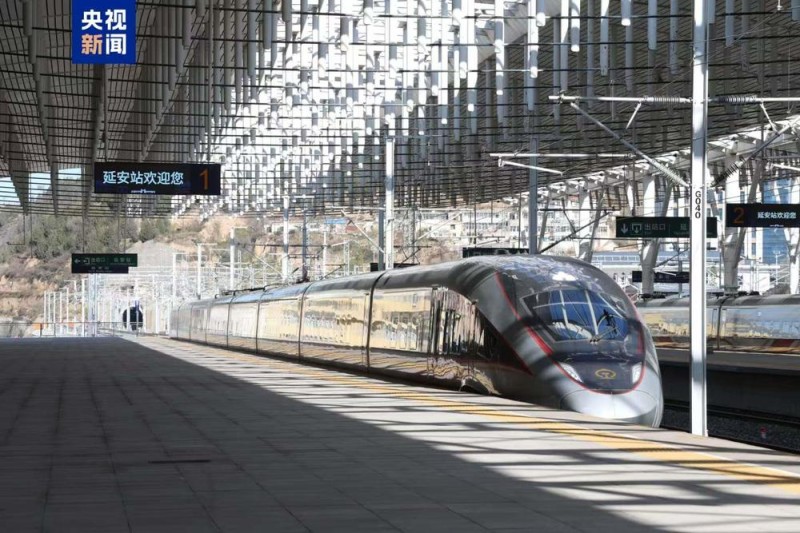 中国高速铁路进度条再“刷新” “八纵八横”正在改变你的生活