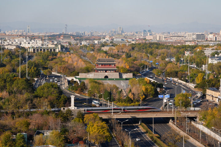 一张蓝图何以绘到底――北京以规划引领超大城市治理的启示
